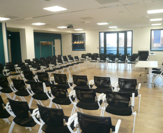 Salles 1 et 2 en configuration conférence U