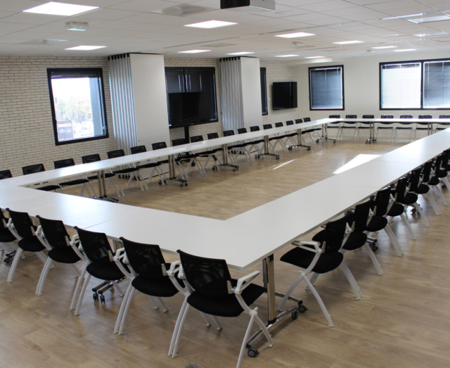 Salles 1, 2 et 3 en configuration carré Disposition en carré