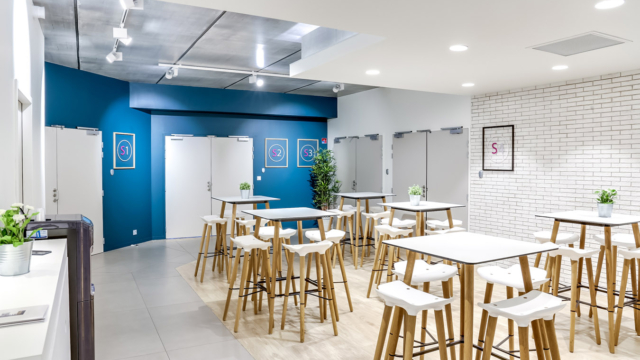 Espace détente Espace détente devant les salles S1, S2 et S3